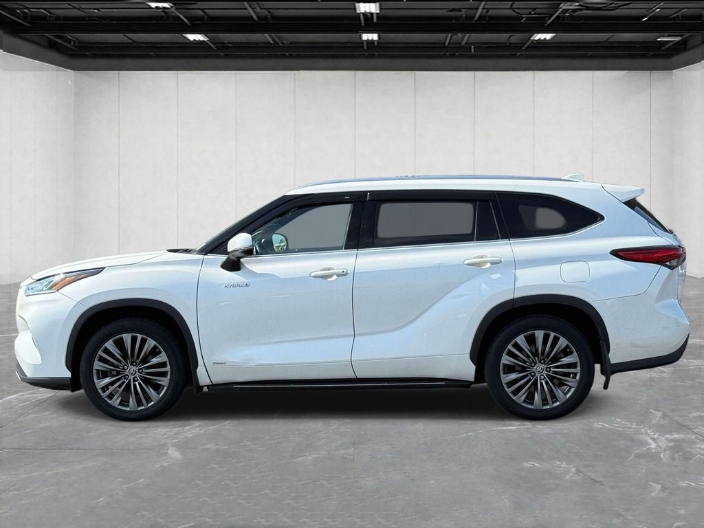 2021 Toyota Highlander Hybrid Platinum