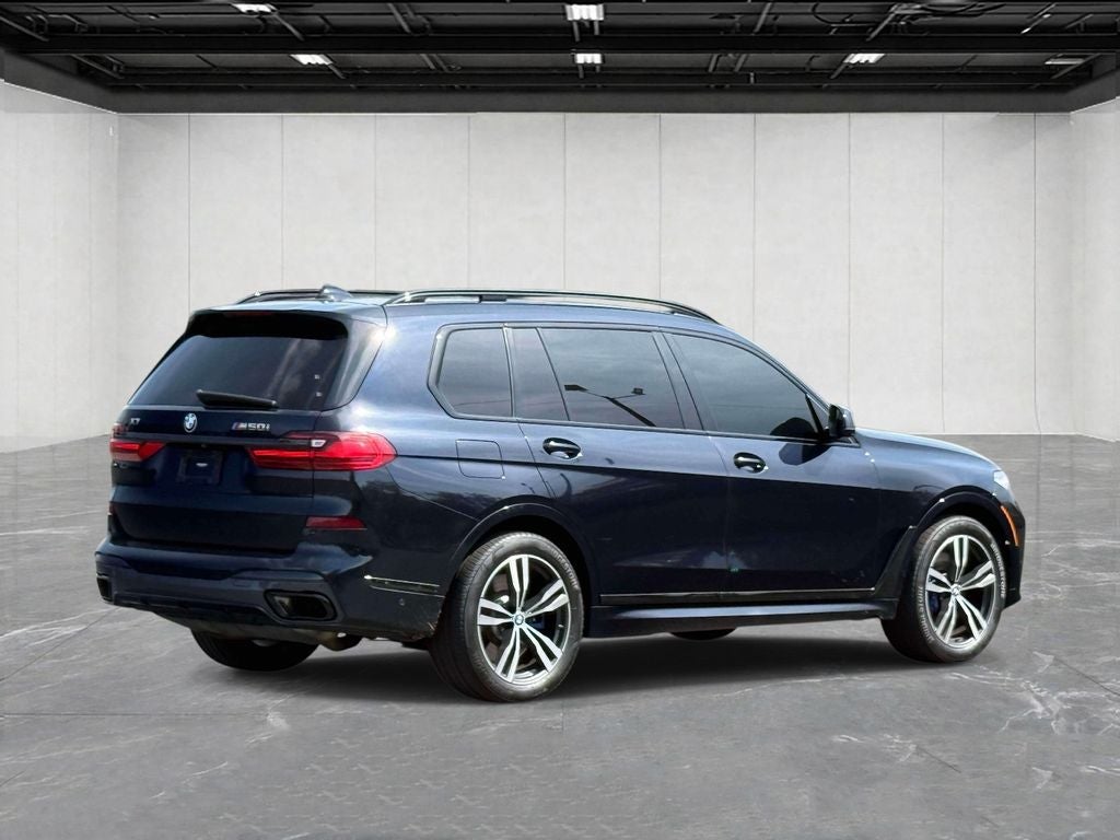 2021 BMW X7 M50i