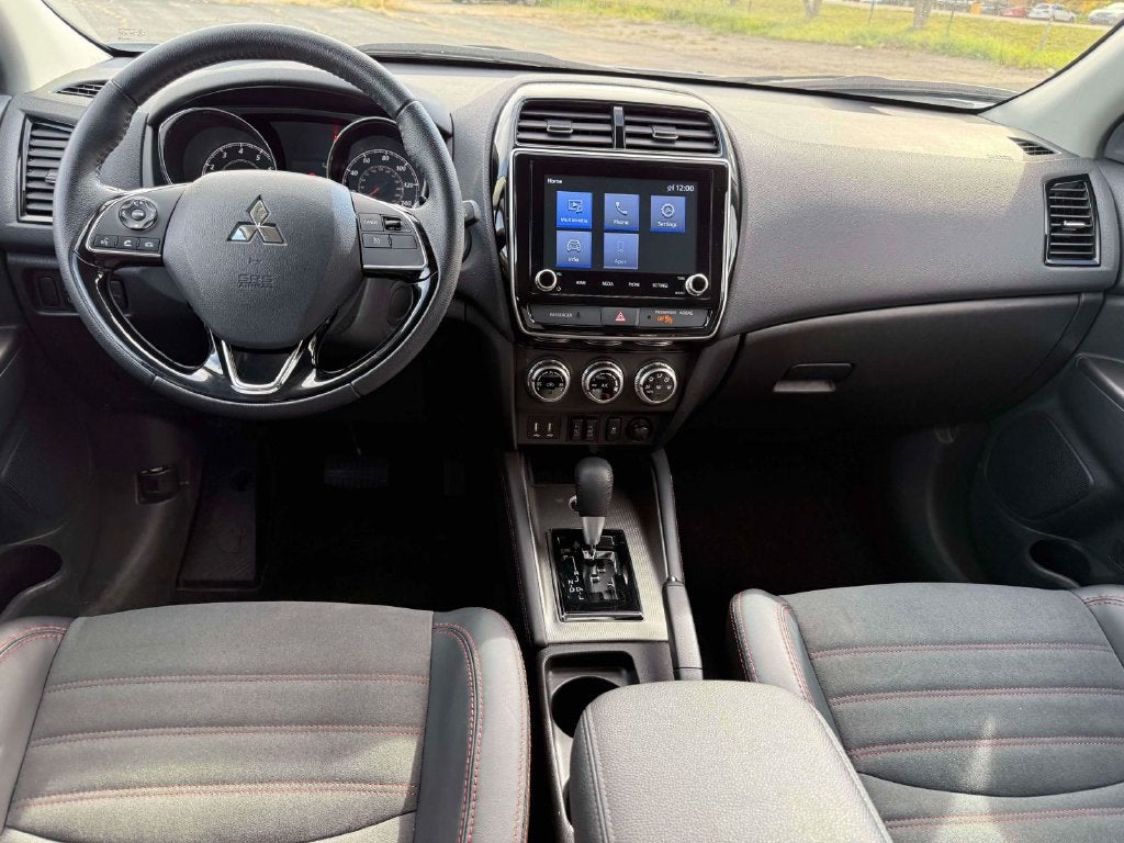 2025 Mitsubishi Outlander Sport 2.0 SE
