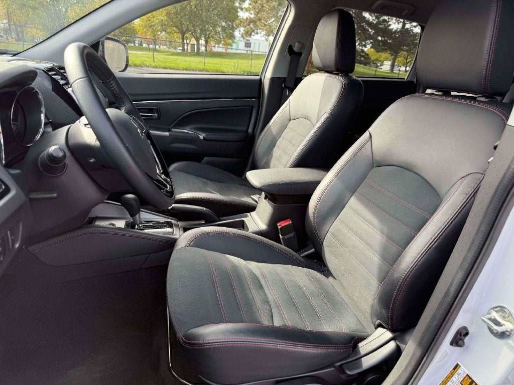 2025 Mitsubishi Outlander Sport 2.0 SE