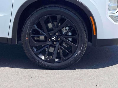 2023 Mitsubishi Outlander Black Edition