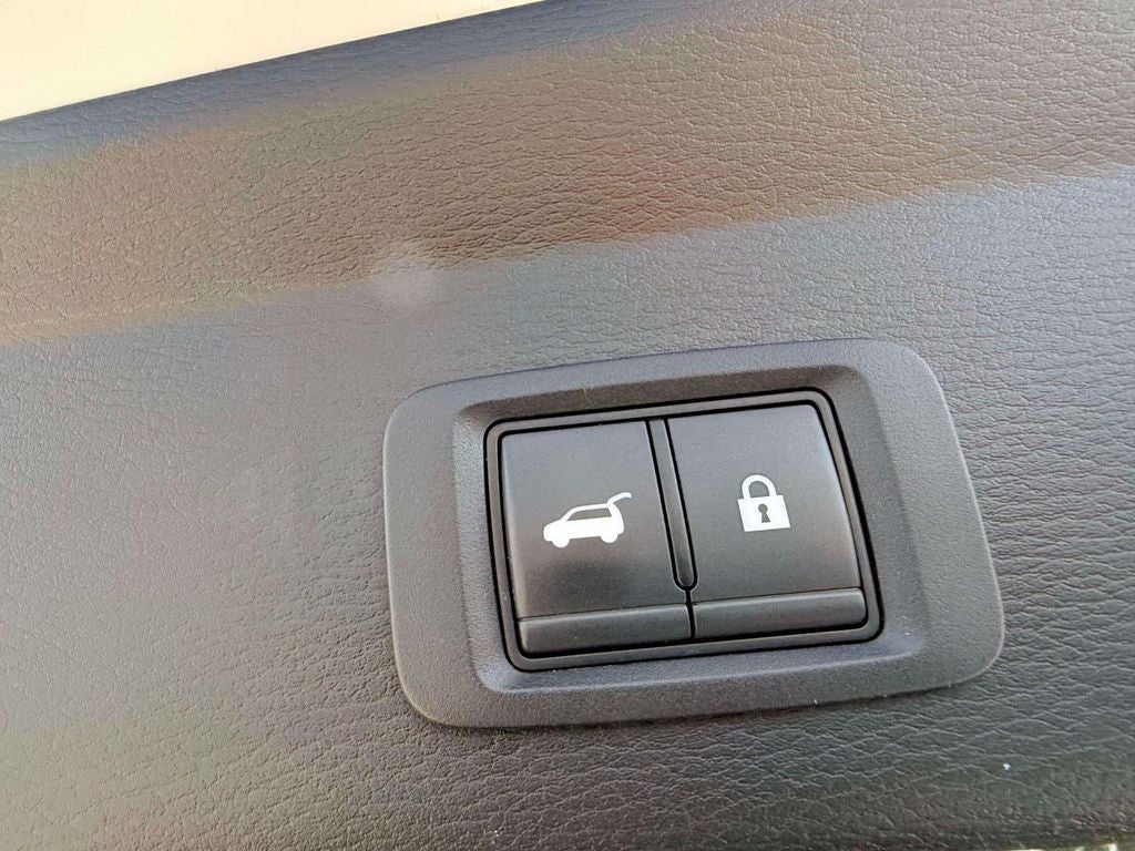 2023 Mitsubishi Outlander Black Edition