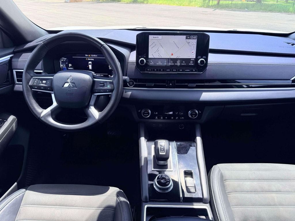 2023 Mitsubishi Outlander Black Edition