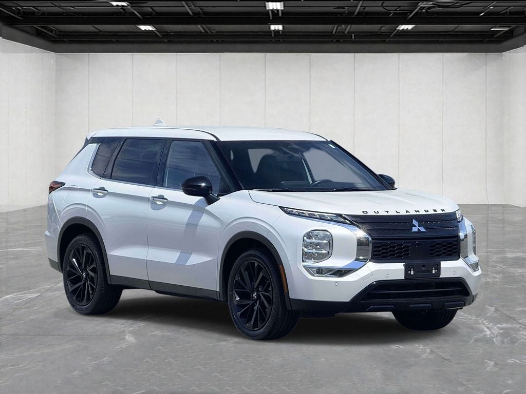 2023 Mitsubishi Outlander Black Edition