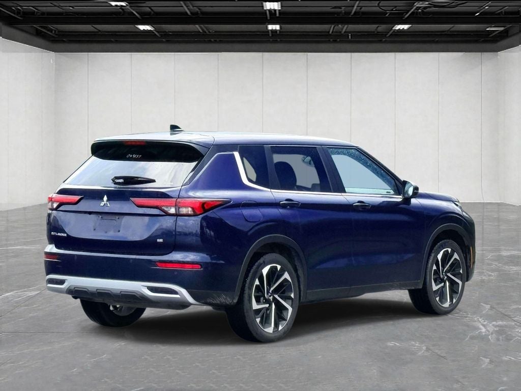 2024 Mitsubishi Outlander SE