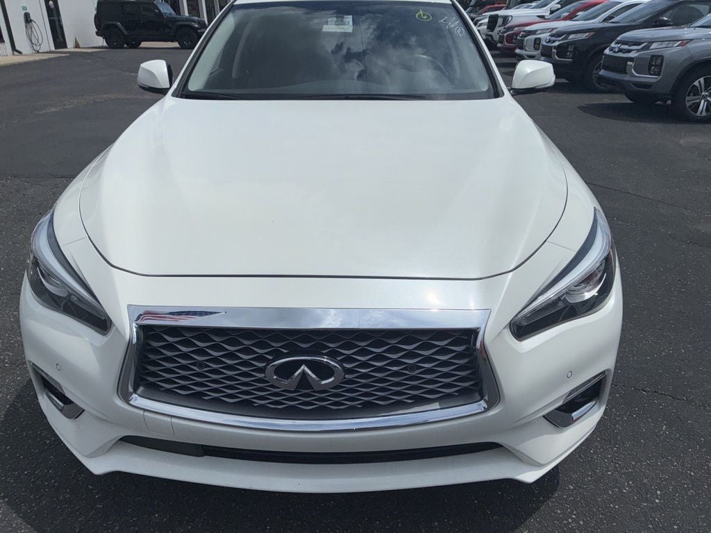2023 INFINITI Q50 LUXE