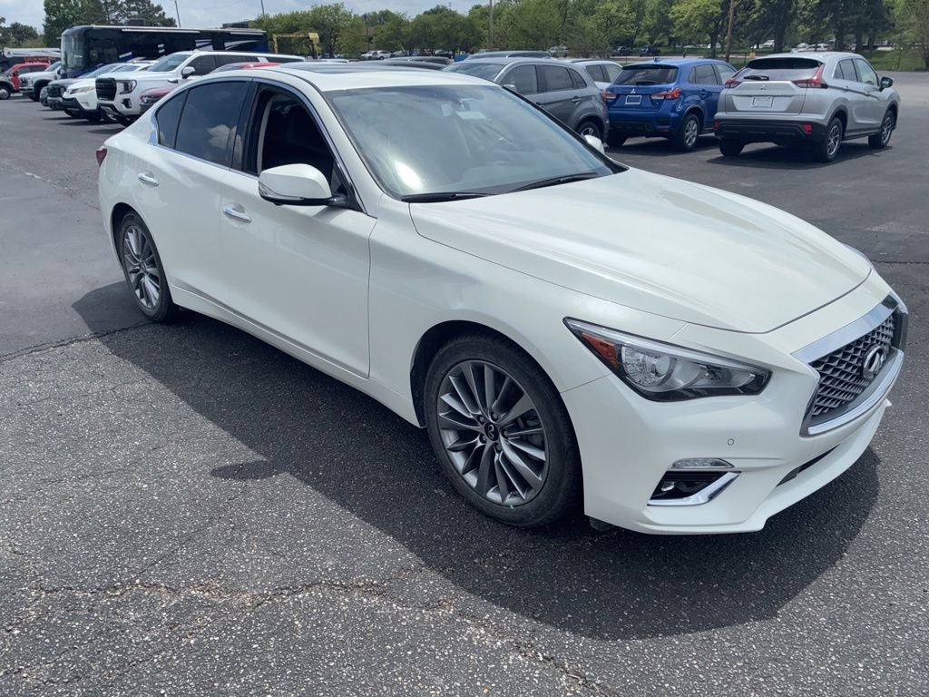 2023 INFINITI Q50 LUXE