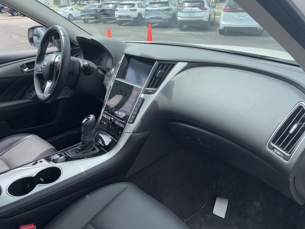 2023 INFINITI Q50 LUXE