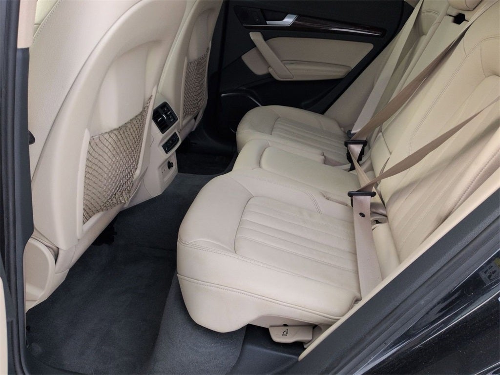 2020 Audi Q5 45 Premium Plus quattro