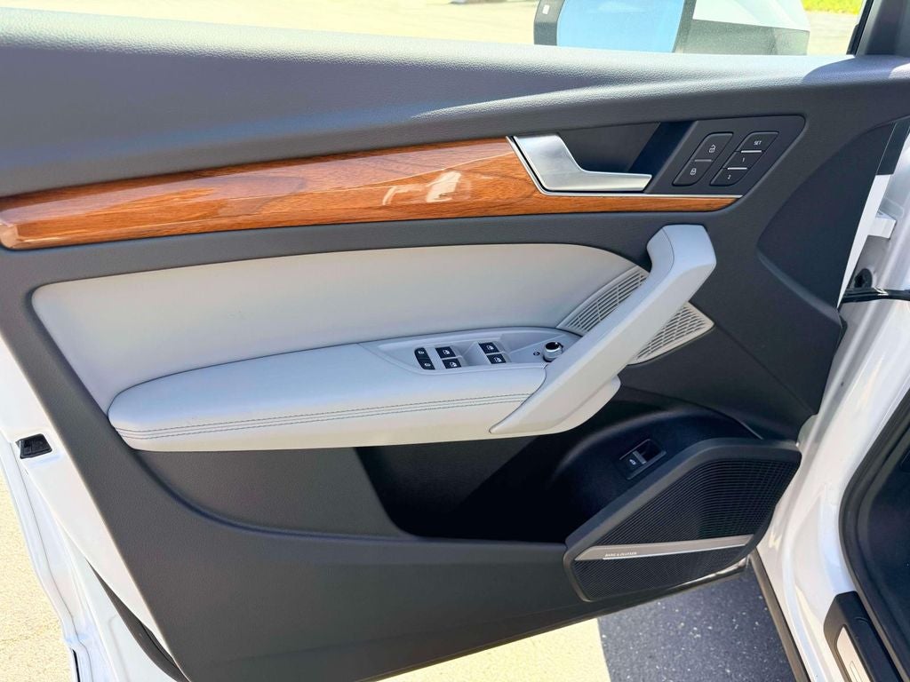 2022 Audi Q5 45 S line Premium quattro
