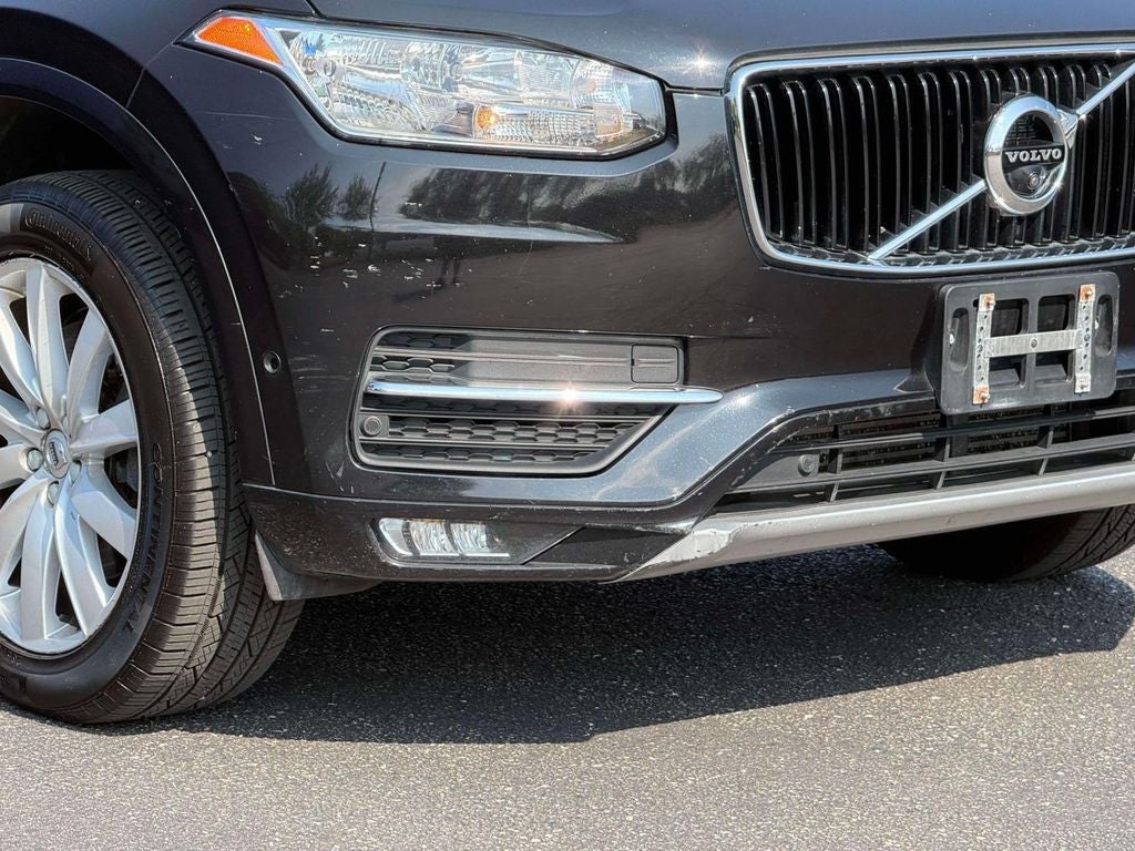 2016 Volvo XC90 T6 Momentum