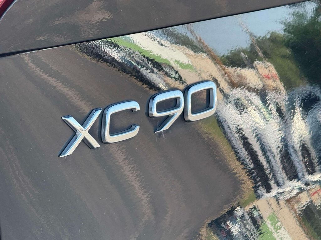 2016 Volvo XC90 T6 Momentum